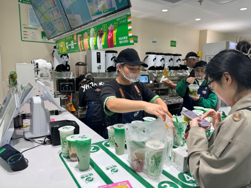 下一个做到“一镇一店”的茶饮品牌，会是益禾堂吗